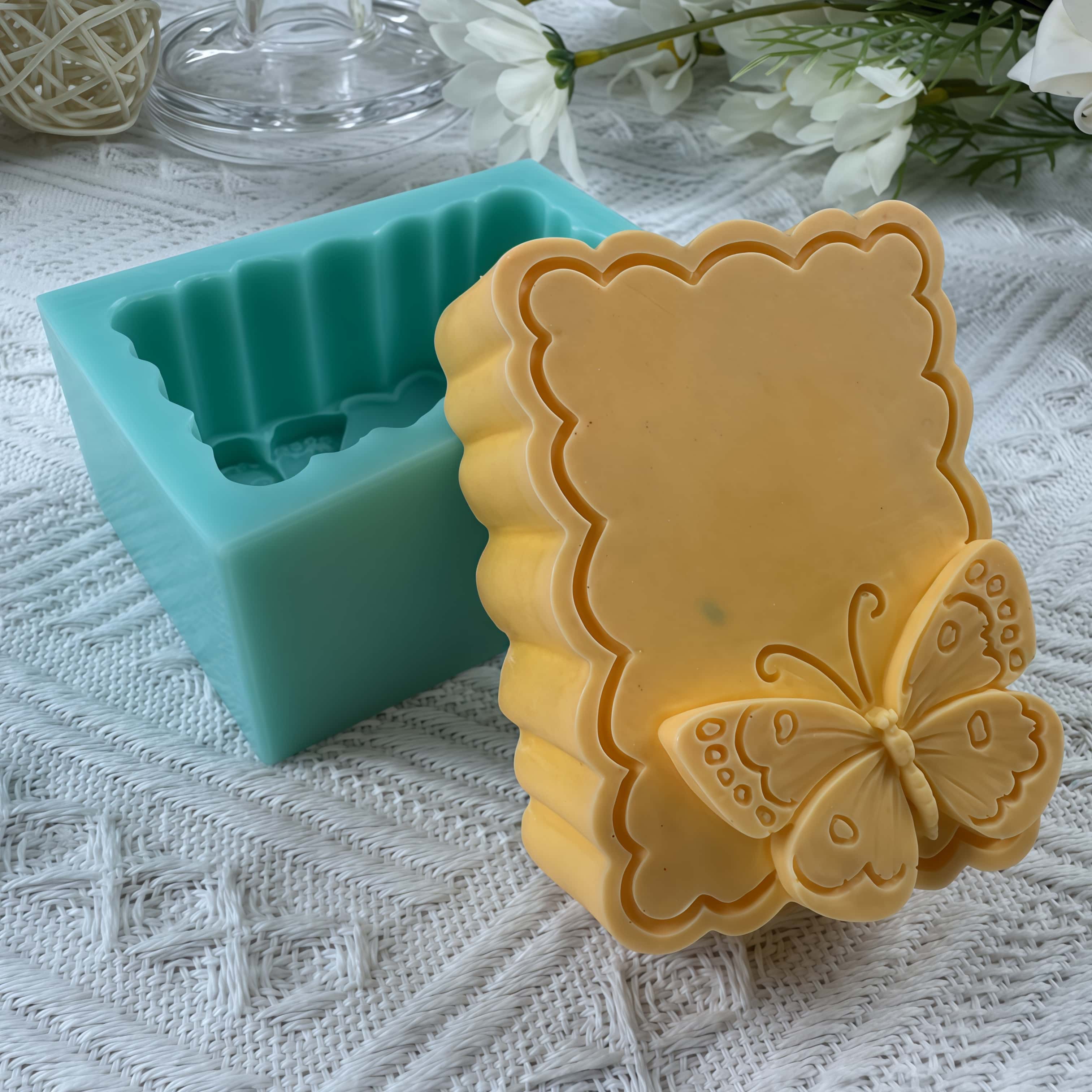 Schmetterlings-Blumen-Seifenfo – Butterfly Rubber Sheet Bewertung und Preis